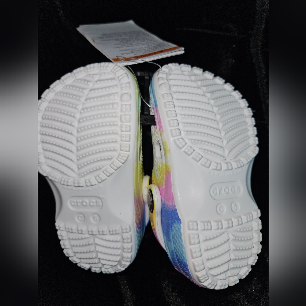 Shoes - Picture 2 of 3